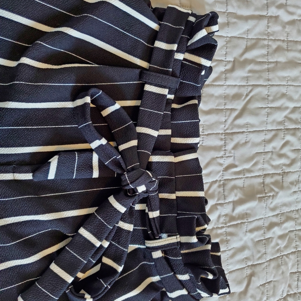 Flowy work pants! - Picture 2 of 4